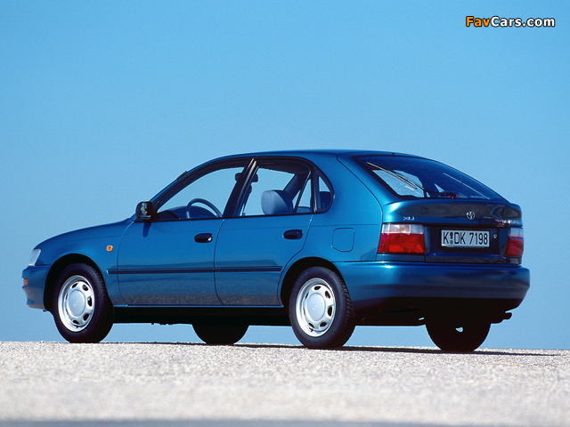 Toyota Corolla Compact 5-door (E100) 1991–98 wallpapers (640 x 480)