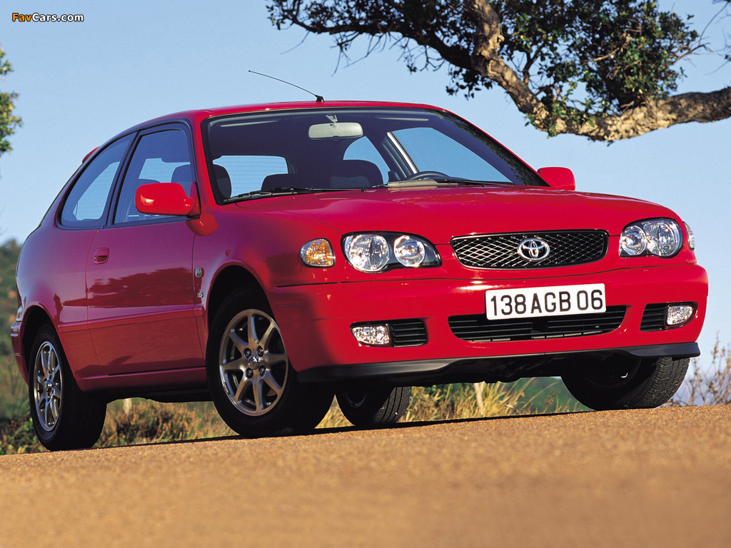 Toyota Corolla Compact 3-door (E110) 1999–2001 images (1024 x 768)
