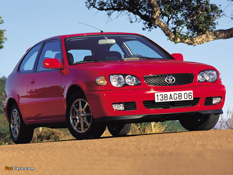 Toyota Corolla Compact 3-door (E110) 1999–2001 images (800 x 600)