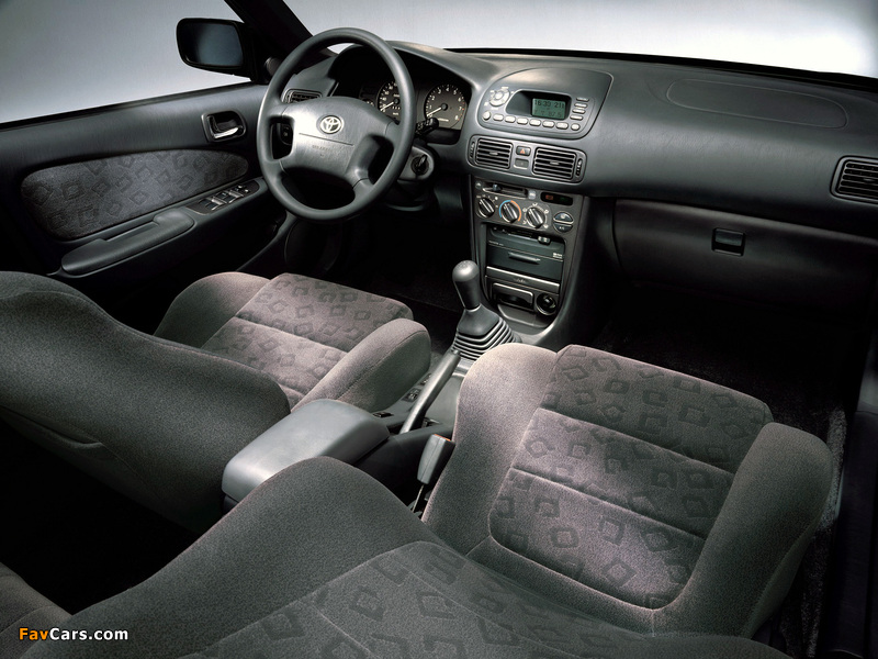 Toyota Corolla Compact 3-door (E110) 1999–2001 wallpapers (800 x 600)