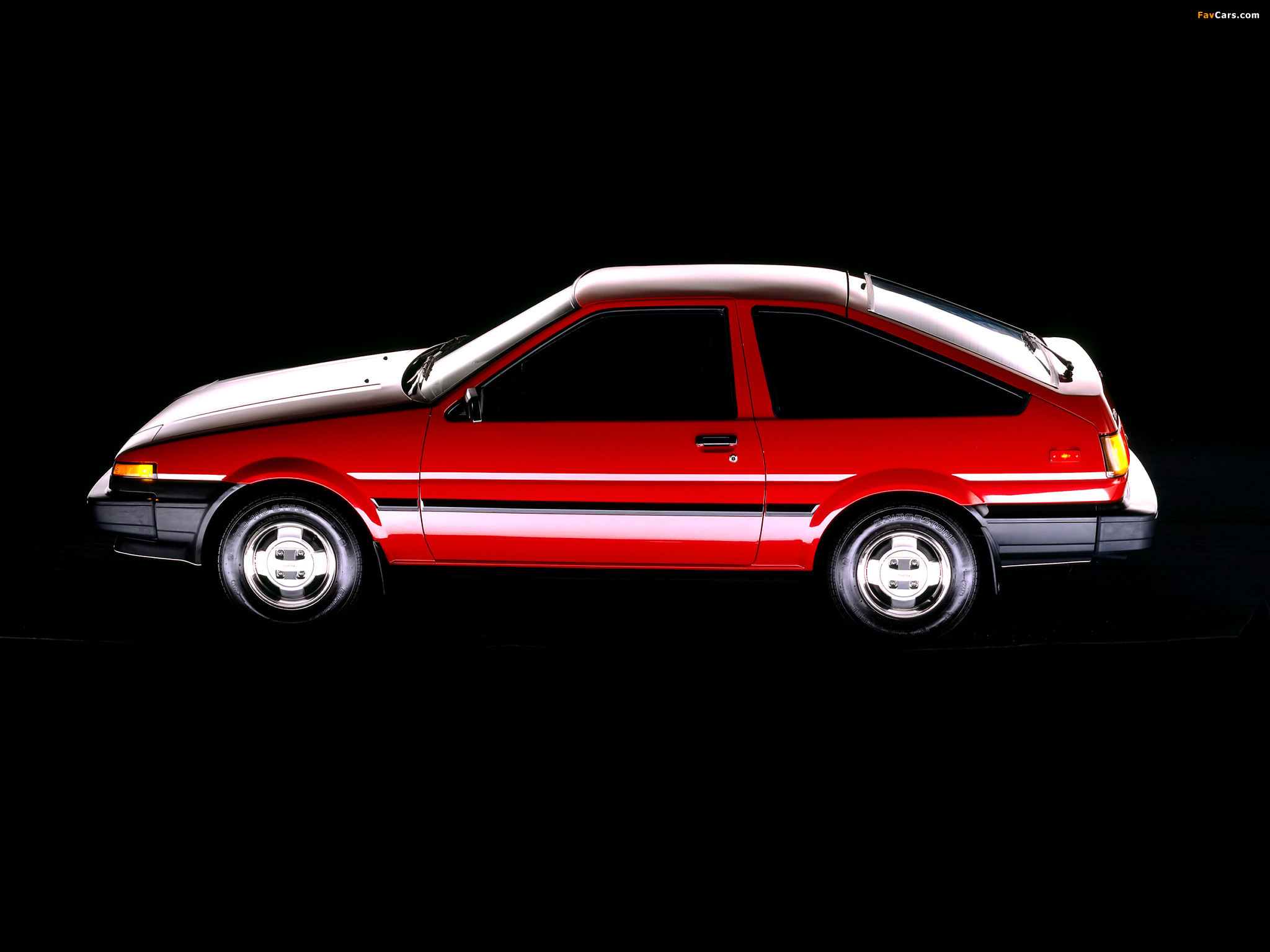 Photos of Toyota Corolla SR5 Sport Liftback (AE86) 1984–86 (2048 x 1536)