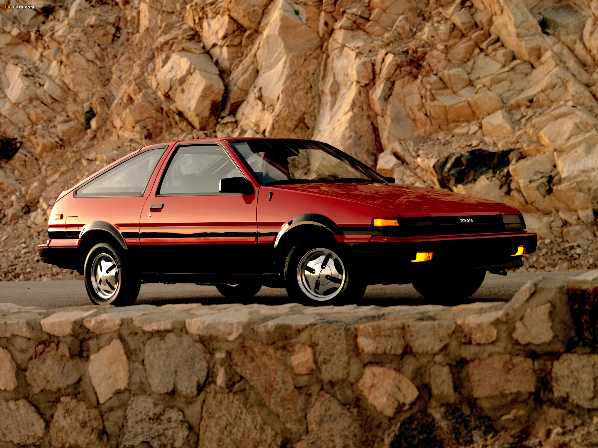 Toyota Corolla SR5 Sport Liftback (AE86) 1984–86 images (2048 x 1536)