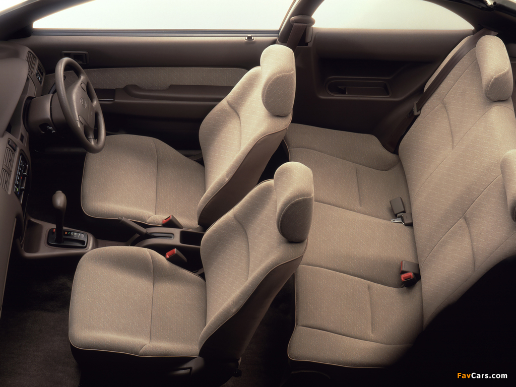 Toyota Corolla II 1.5 Tiara 1997–99 images (1024 x 768)