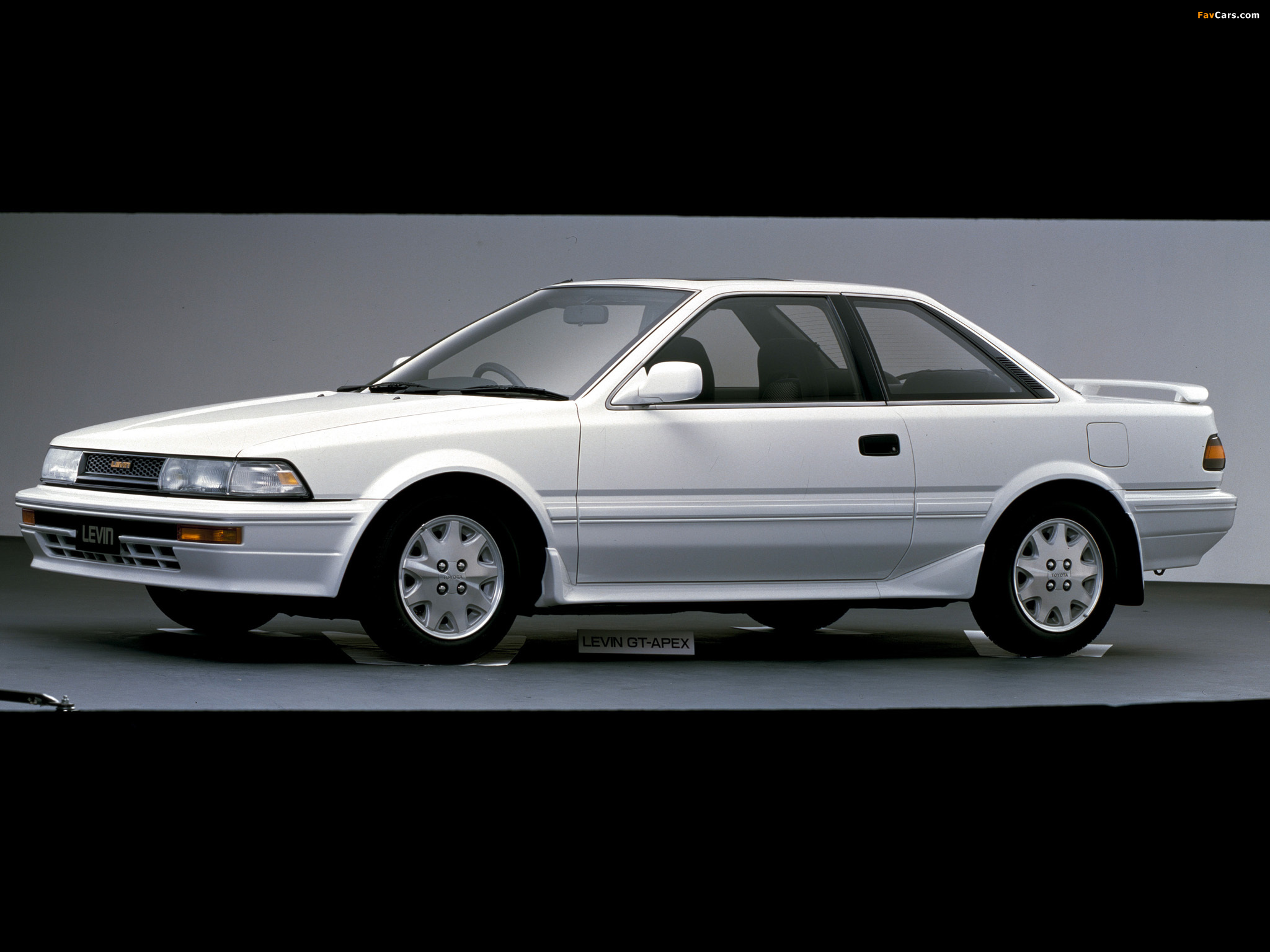 Photos of Toyota Corolla Levin 1987–91 (2048 x 1536)