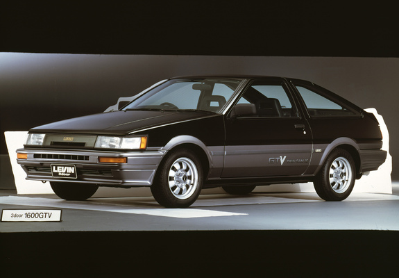 【やまちゃん】Toyota Corolla Levin2-Door GTV Tomytec 1/64 Toyota Corolla Levin 2door GT-APEX 85 (Red