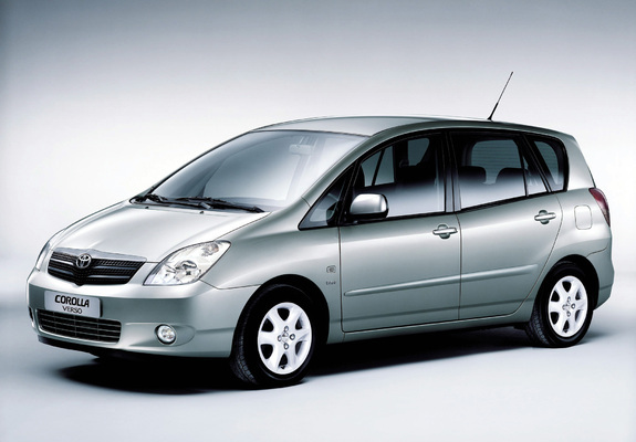 Images of Toyota Corolla Verso 2001–04