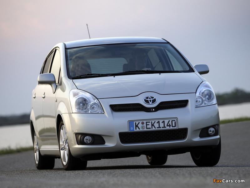 Images of Toyota Corolla Verso 2007–09 (800 x 600)