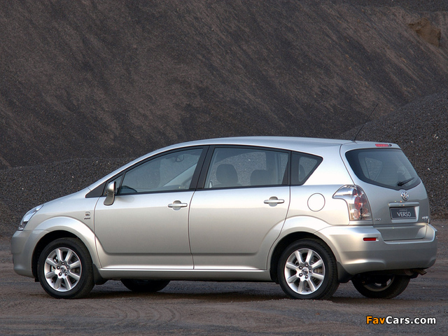 Images of Toyota Corolla Verso ZA-spec 2004–09 (640 x 480)