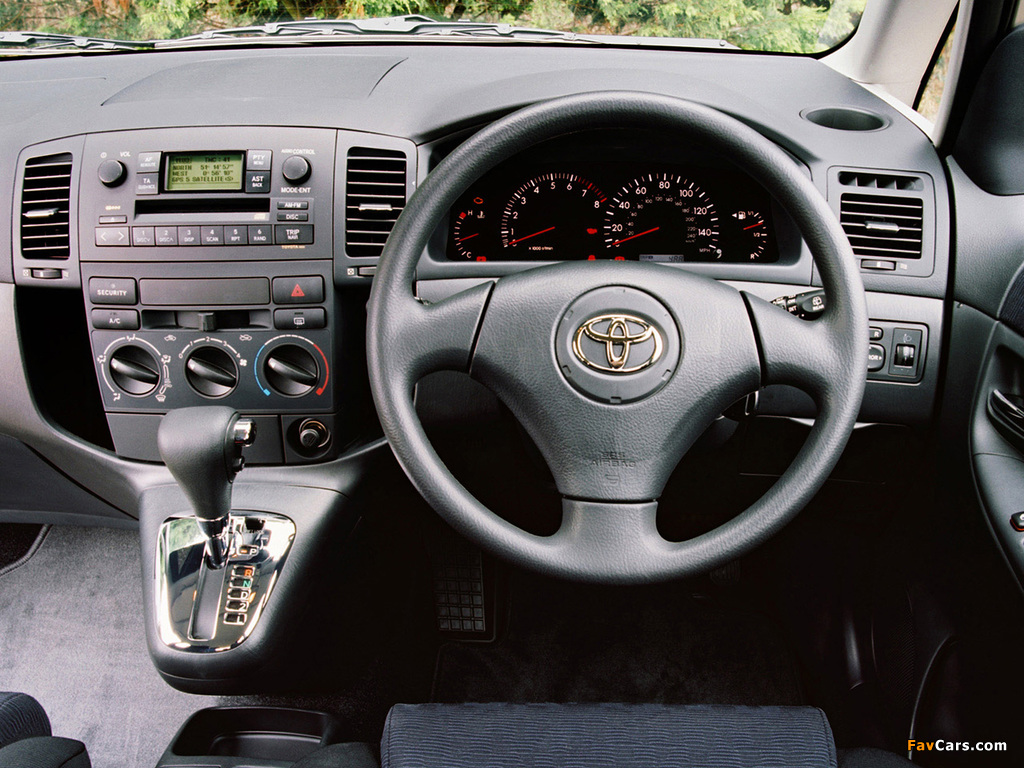 Pictures of Toyota Corolla Verso UK-spec 2001–04 (1024 x 768)