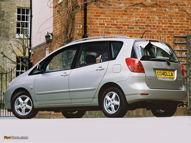 Pictures of Toyota Corolla Verso UK-spec 2001–04 (800 x 600)