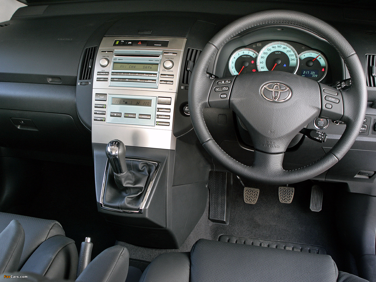 Pictures of Toyota Corolla Verso ZA-spec 2004–09 (1600 x 1200)