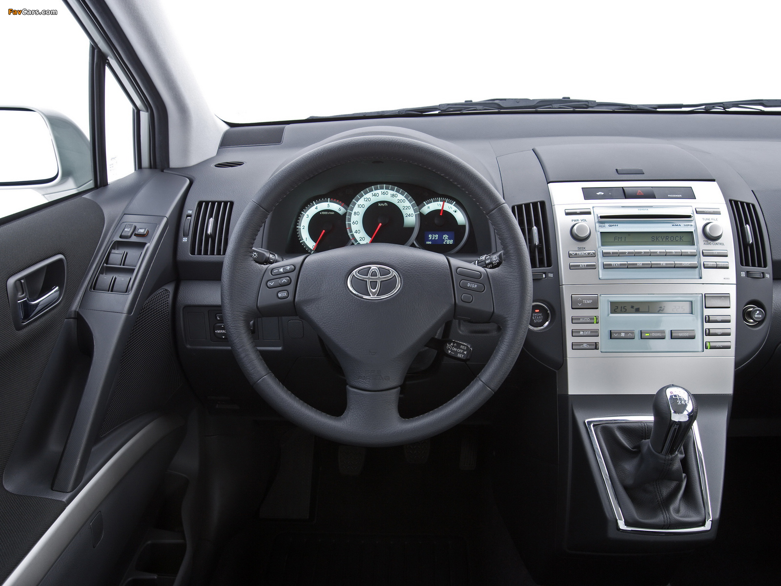 Pictures of Toyota Corolla Verso 2007–09 (1600 x 1200)