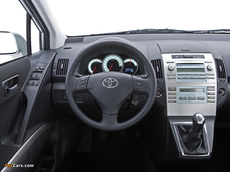 Pictures of Toyota Corolla Verso 2007–09 (800 x 600)