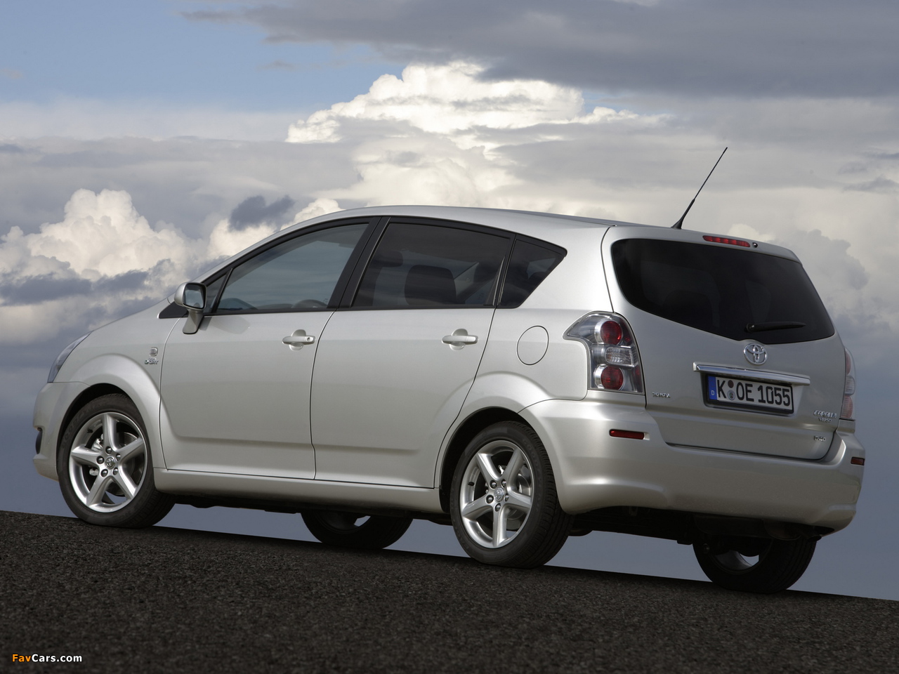 Pictures of Toyota Corolla Verso 2007–09 (1280 x 960)