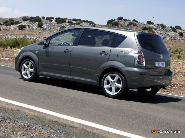 Toyota Corolla Verso 2004–09 pictures (640 x 480)