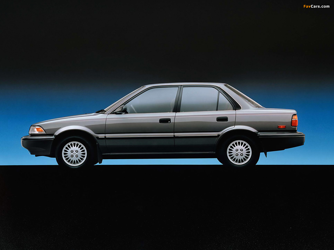 Images of Toyota Corolla Sedan Deluxe US-spec 1987–91 (1280 x 960)
