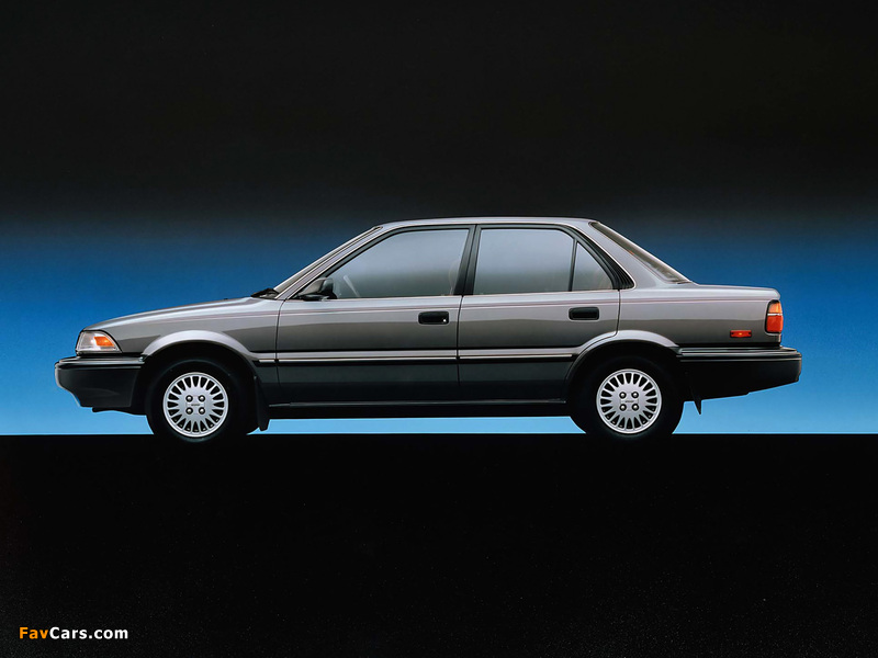Images of Toyota Corolla Sedan Deluxe US-spec 1987–91 (800 x 600)
