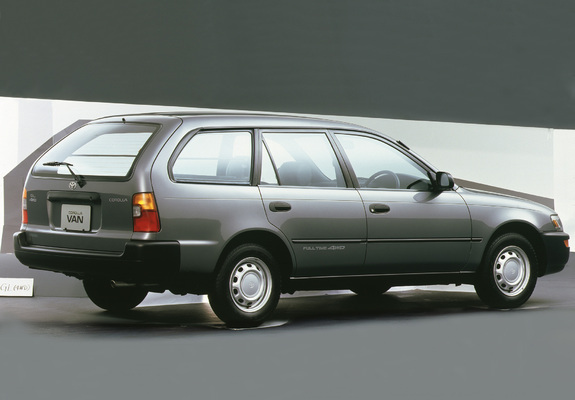 Images of Toyota Corolla Van JP-spec 1992–97