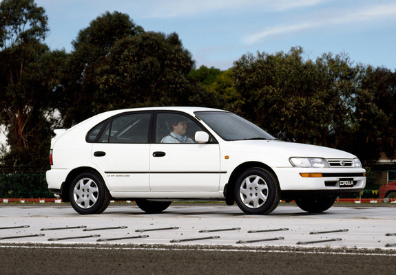 Images of Toyota Corolla Seca 1.8L CSX (AE100) 1994–99