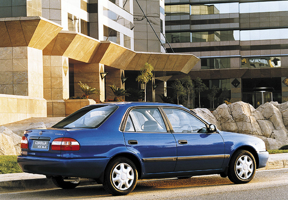 Images of Toyota Corolla GLE Sedan ZA-spec 1995–2000
