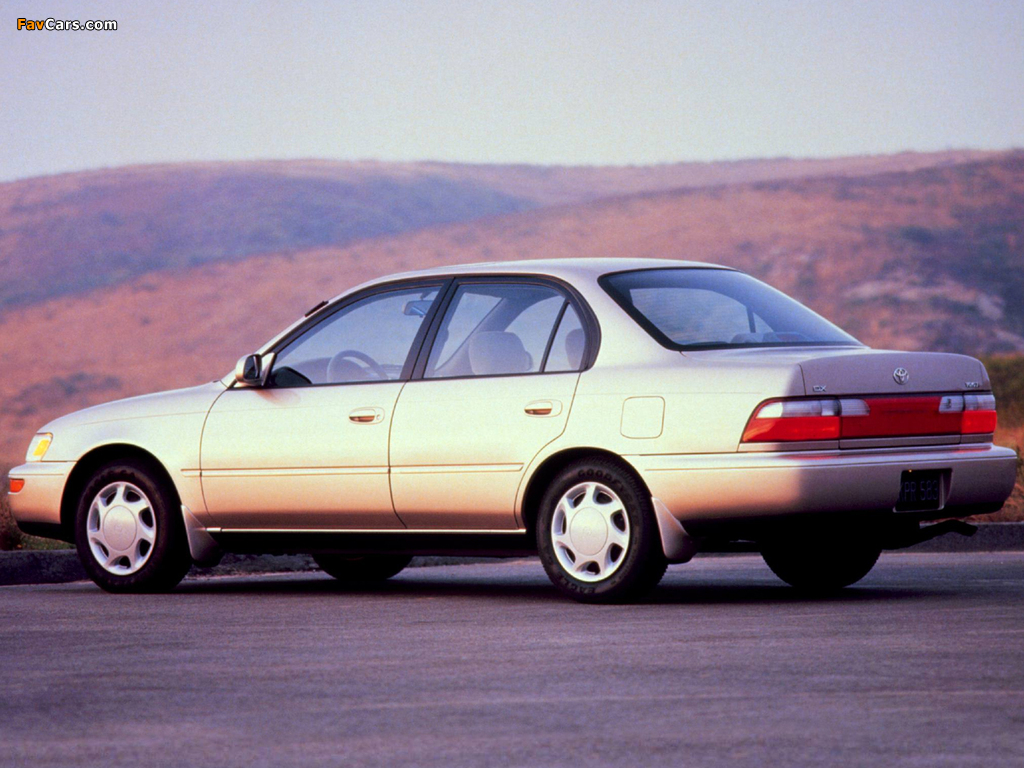 Images of Toyota Corolla Sedan US-spec 1996–97 (1024 x 768)