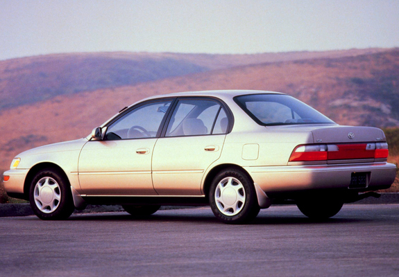 Images of Toyota Corolla Sedan US-spec 1996–97
