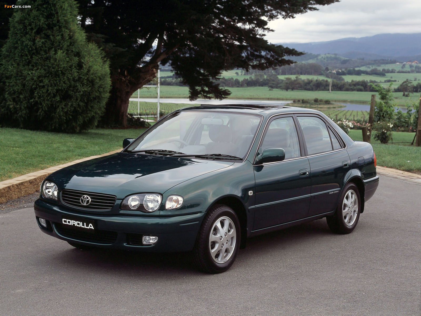 Images of Toyota Corolla Sedan AU-spec 1999–2001 (1600 x 1200)