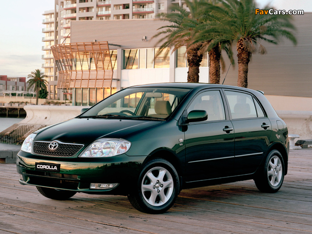 Images of Toyota Corolla Ultima 5-door 2001–04 (640 x 480)