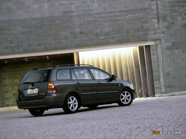 Images of Toyota Corolla Wagon 2001–04 (640 x 480)