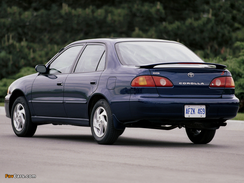 Images of Toyota Corolla S Sedan US-spec 2001–02 (800 x 600)