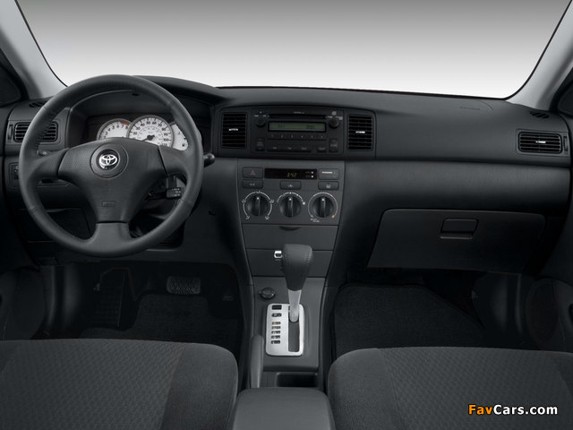 Images of Toyota Corolla US-spec 2002–08 (640 x 480)