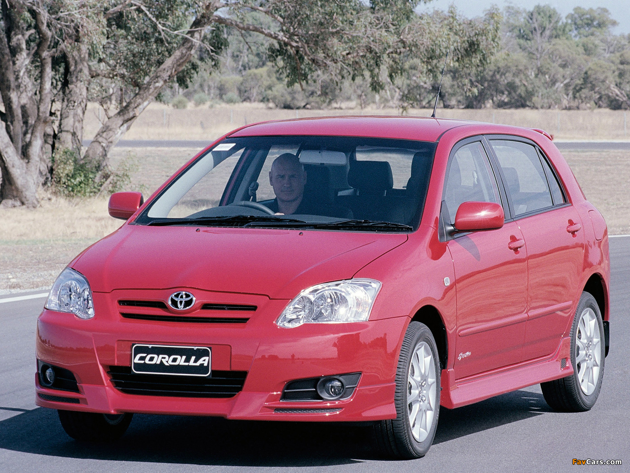 Images of Toyota Corolla Sportivo 5-door 2004–07 (1280 x 960)