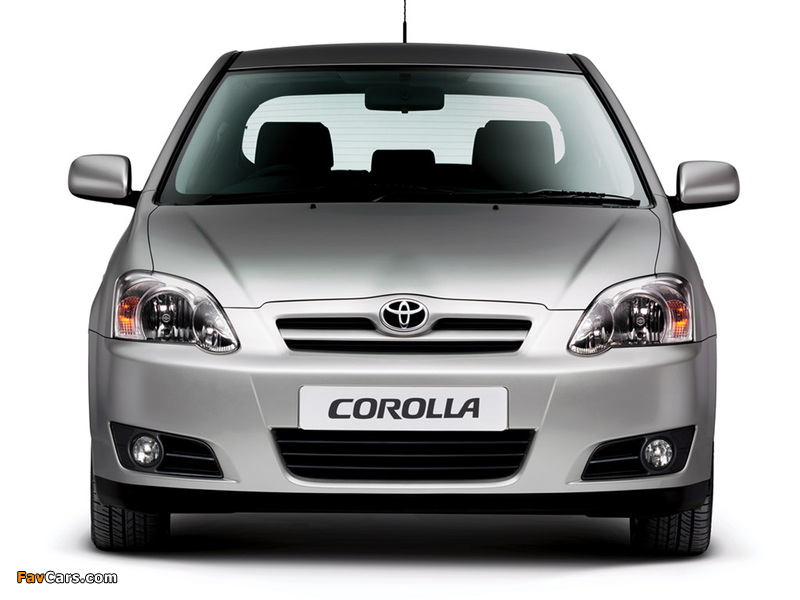 Images of Toyota Corolla 5-door 2004–07 (800 x 600)