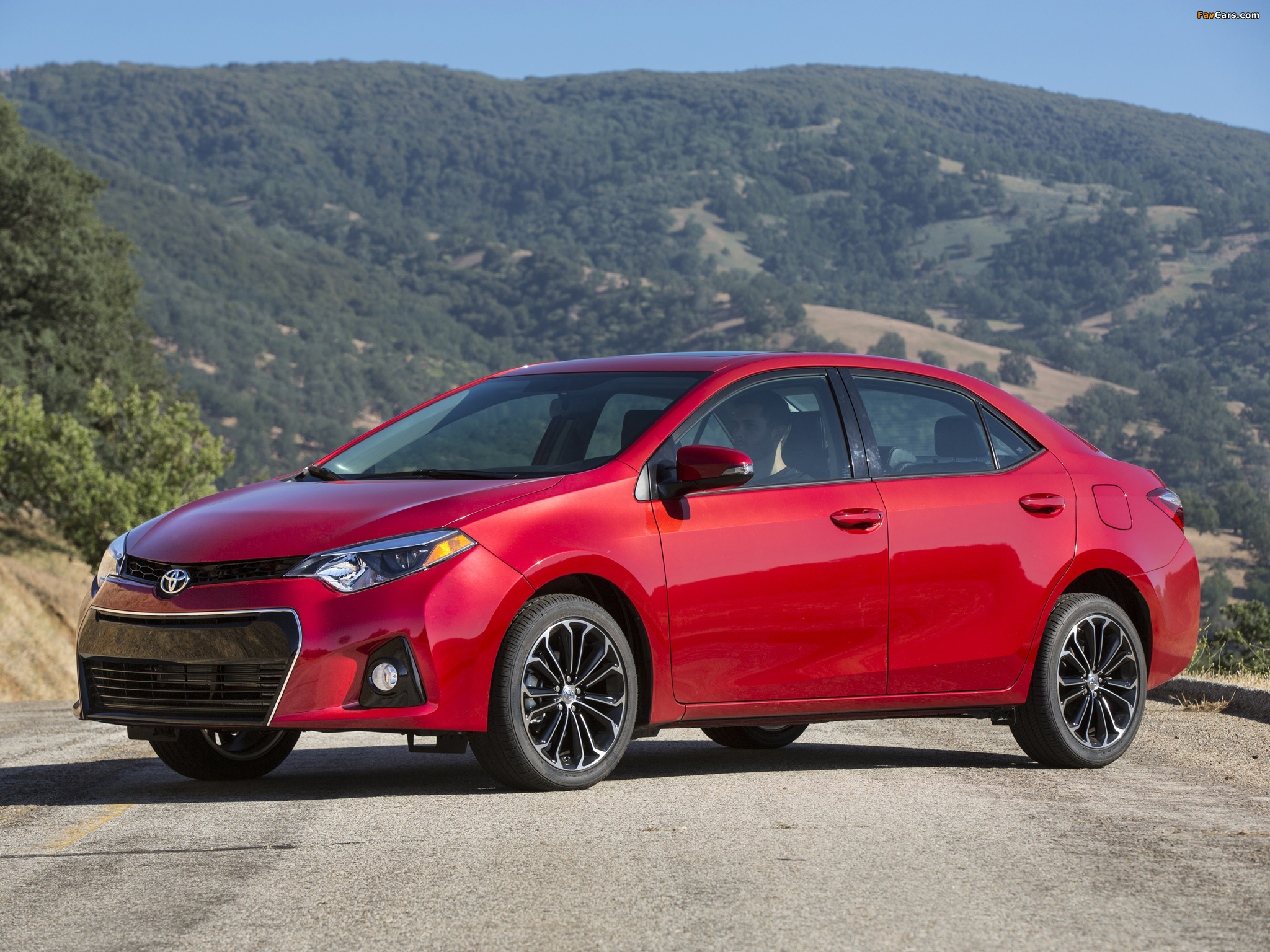 Images of Toyota Corolla S US-spec 2013 (2048 x 1536)