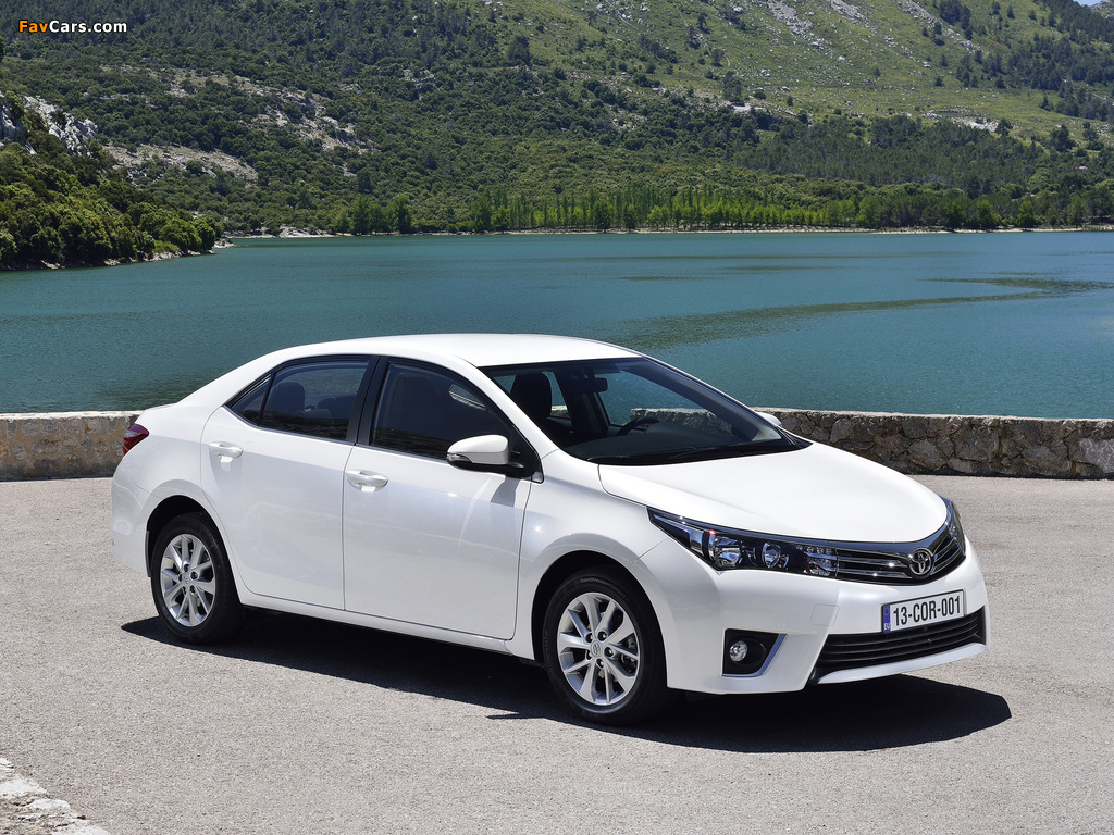 Images of Toyota Corolla EU-spec 2013 (1024 x 768)