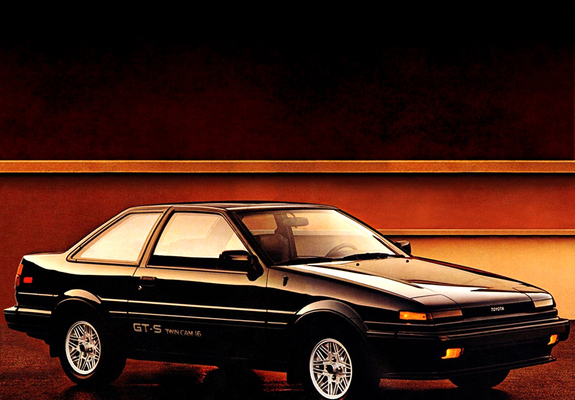 Photos of Toyota Corolla GT-S Sport Coupe (AE86) 1985–87