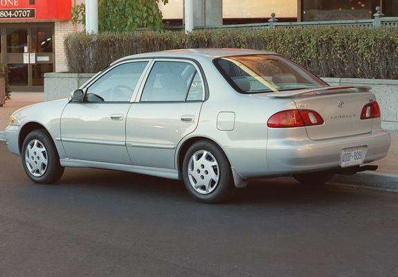 Photos of Toyota Corolla Sedan US-spec 1999–2000