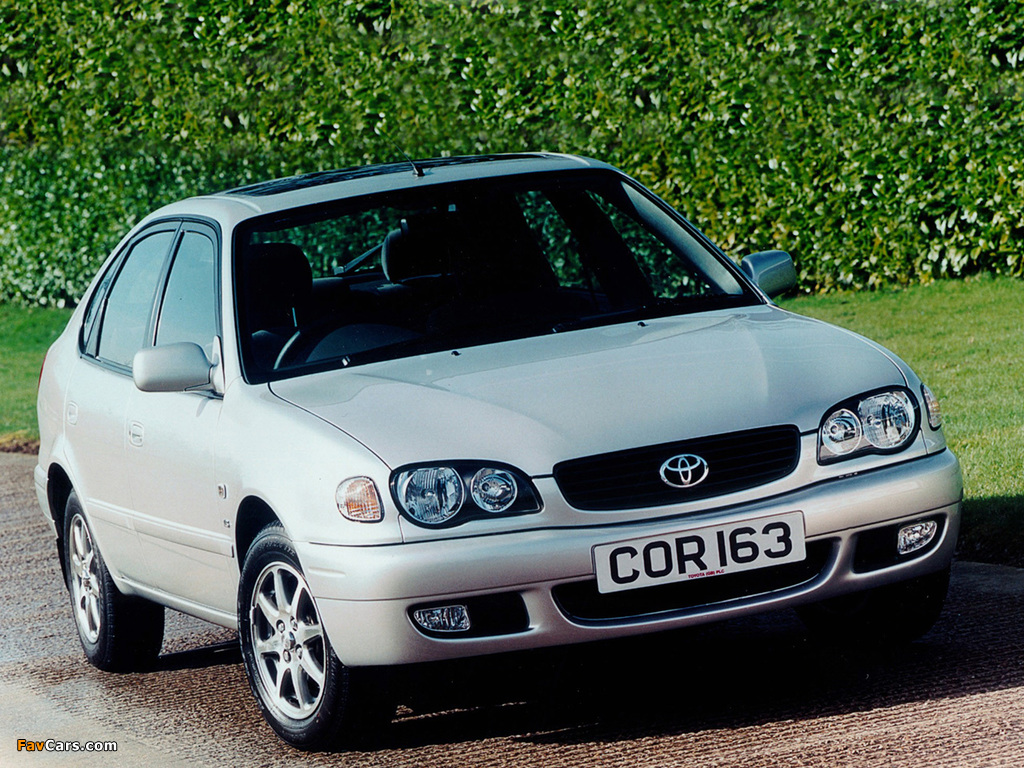 Photos of Toyota Corolla 5-door UK-spec (AE110) 1999–2001 (1024 x 768)