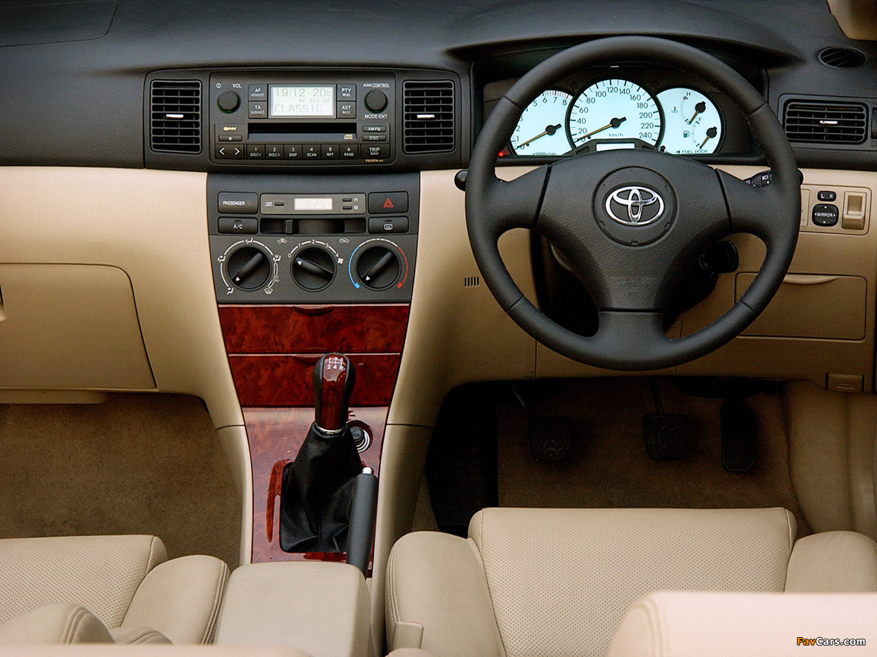 Photos of Toyota Corolla Sedan ZA-spec 2001–04 (1280 x 960)