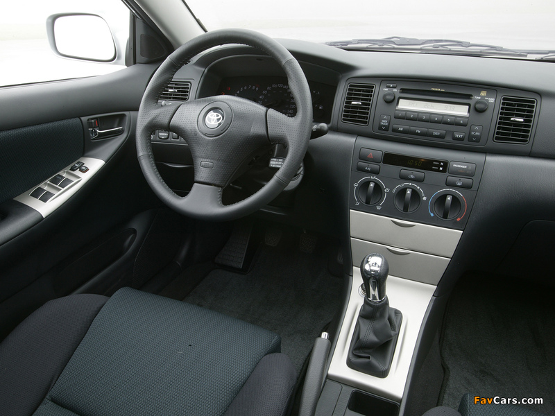 Photos of Toyota Corolla XRS US-spec 2002–08 (800 x 600)