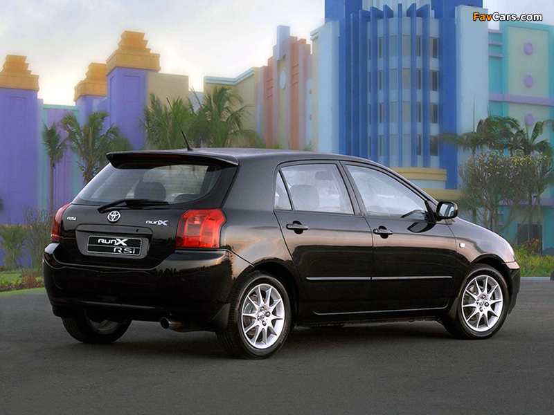 Photos of Toyota Corolla RunX RSi ZA-spec 2002–04 (800 x 600)