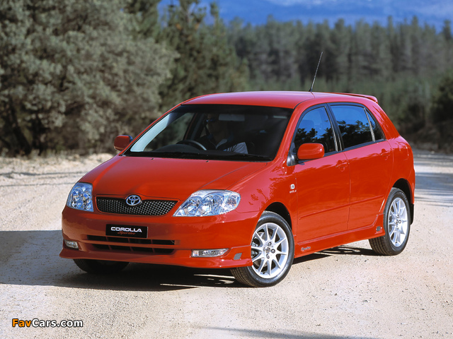 Photos of Toyota Corolla Sportivo 5-door 2003–04 (640 x 480)