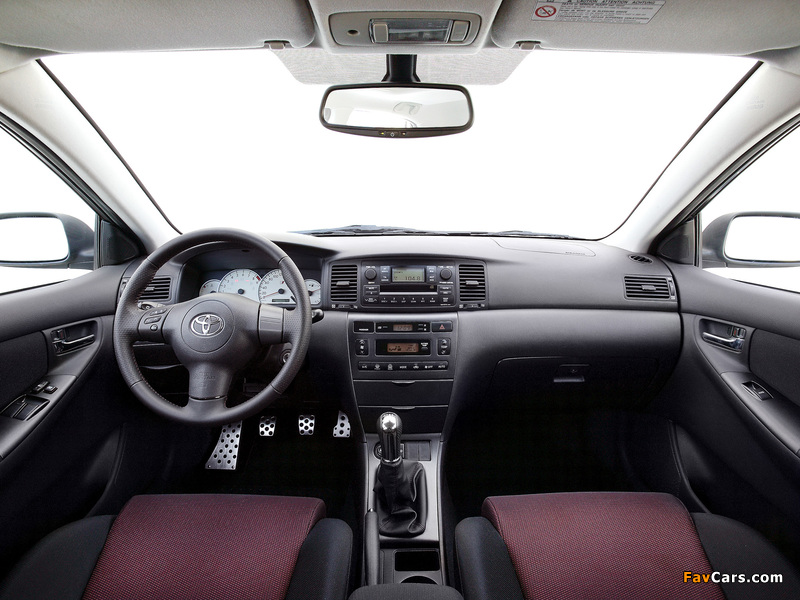 Photos of Toyota Corolla T-Sport 3-door 2004–07 (800 x 600)