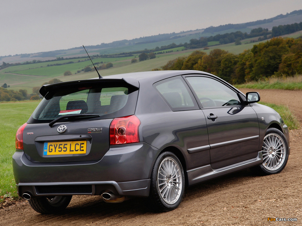 Photos of Toyota Corolla T-Sport 3-door UK-spec 2004–07 (1024 x 768)