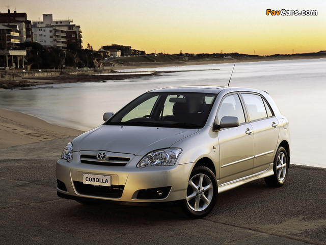 Photos of Toyota Corolla 5-door AU-spec 2004–07 (640 x 480)