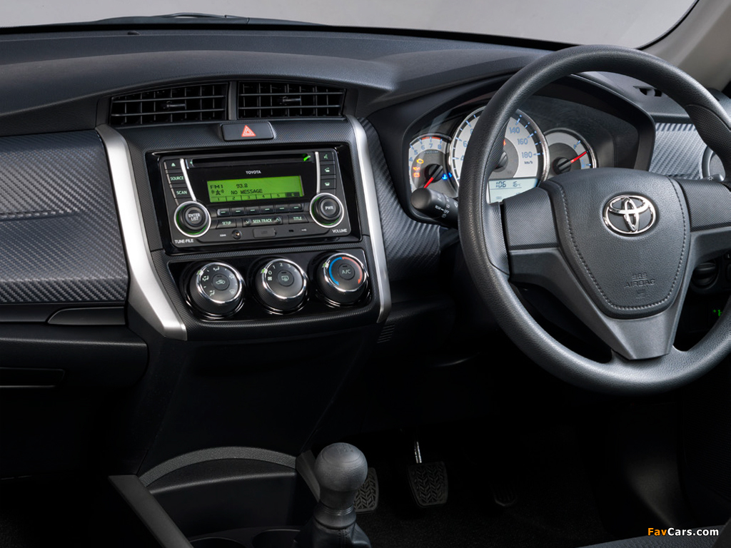 Photos of Toyota Corolla GX Wagon NZ-spec 2012 (1024 x 768)