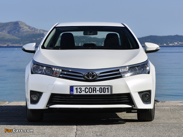 Photos of Toyota Corolla EU-spec 2013 (640 x 480)