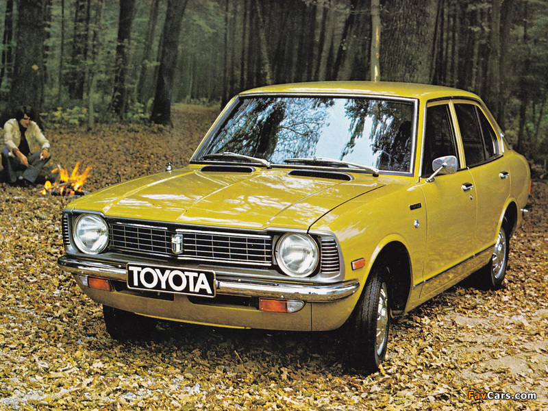 Pictures of Toyota Corolla 4-door Sedan (KE20) 1970–74 (800 x 600)
