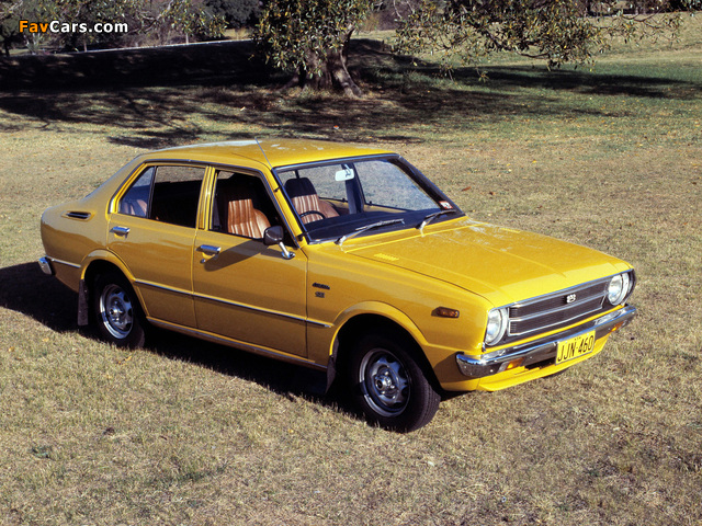 Pictures of Toyota Corolla 4-door Sedan AU-spec (KE30) 1974–79 (640 x 480)