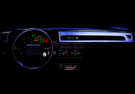 Pictures of Toyota Corolla Sedan US-spec 1983–87